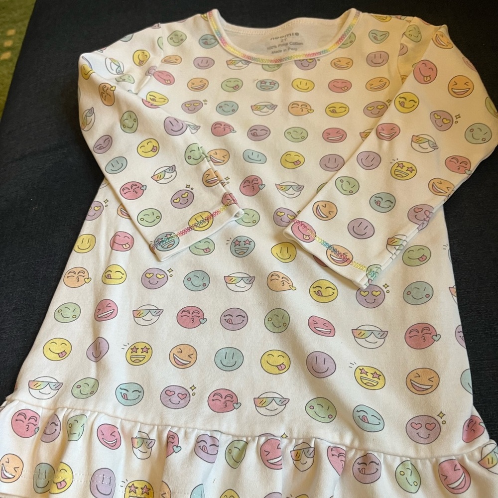 Noomie long sleeve dress emoji pattern 2T